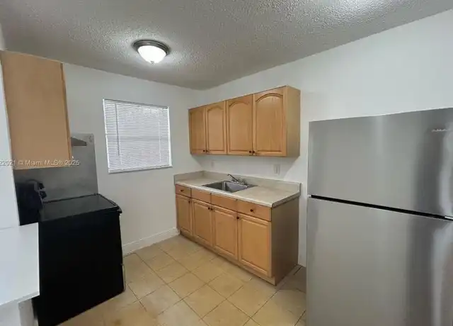 Property at 1330 NE 127th St, North Miami, FL, 33161, 1 bed, 1 bath, [object Object]