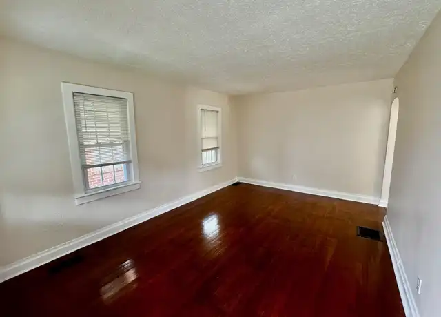 Property at 1131 Berry Blvd, Louisville, KY, 40215, 2 beds, 1 bath, [object Object]