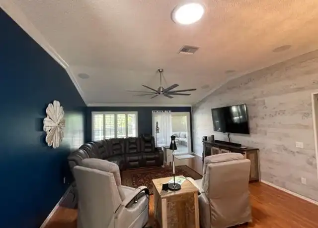 Property at 1377 Camero Dr, Lady Lake, FL, 32159, 3 beds, 2 baths, [object Object]