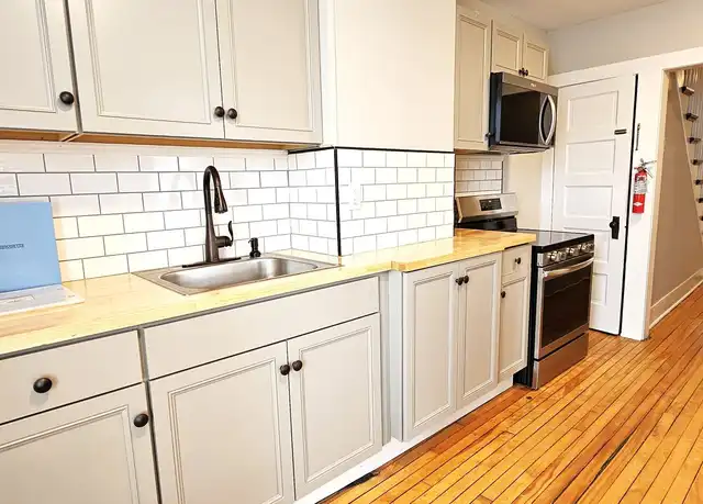 Property at 22 Colchester Ct, Burlington, VT, 05401, 4 beds, 1 bath, [object Object]