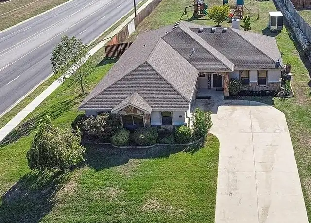 Property at 4910 Bronze Dr, Killeen, TX, 76542, 4 beds, 2 baths, [object Object]