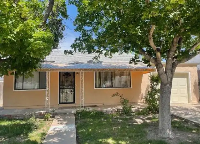 Property at 1704 Quillian Ave, Pueblo, CO, 81005, 3 beds, 2 baths, [object Object]