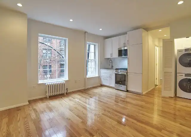 Property at 310 E 92nd St Unit 3F, New York, NY, 10128, 2 beds, 1 bath, [object Object]