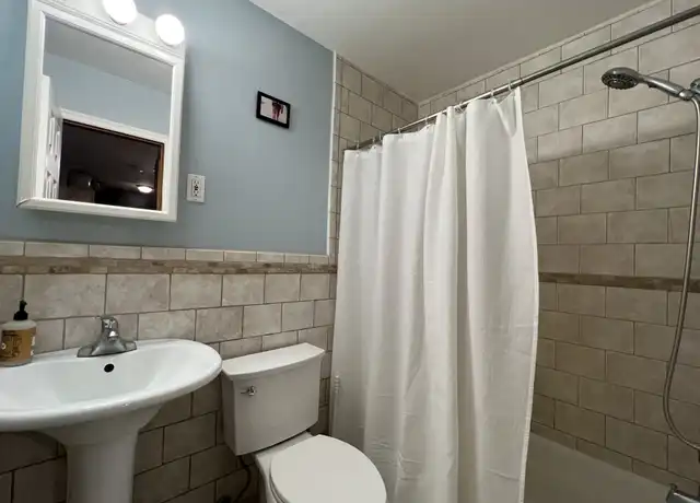 Property at 2112 Garfield Ave #6, Minneapolis, MN, 55405, 1 bed, 1 bath, [object Object]