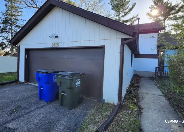 Property at 1465 Eaton Ave Unit 3, Hamilton, OH, 45013, 3 beds, 2.5 baths, [object Object]