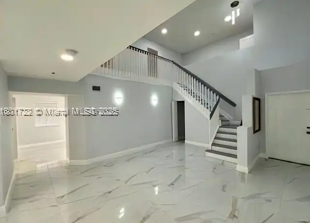 Property at 17425 NW 75th Pl, Hialeah, FL, 33015, 4 beds, 3 baths, [object Object]