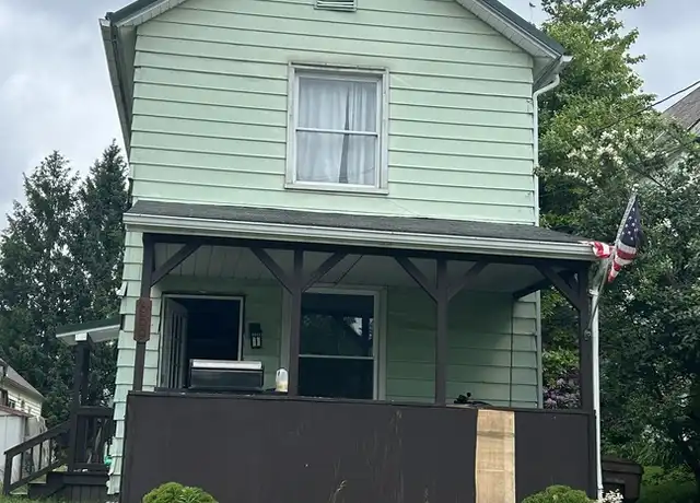 Property at 659 Fisher Hill St, Sharon, PA, 16146, 2 beds, 1.5 baths, [object Object]