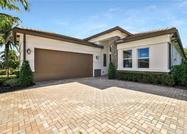 Property at 11241 Daphne Ct, Naples, FL, 34120, 2 beds, 2.5 baths, [object Object]