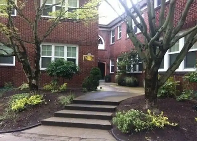 Property at 701 NE 28th Ave #28, Portland, OR, 97232, 1 bed, 1 bath, [object Object]