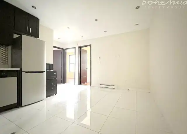 Property at 4 W 108th St Unit 13, New York, NY, 10025, 5 beds, 2 baths, [object Object]