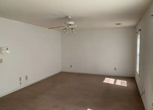 Property at 1902 Bunker Hill Rd Unit D, Columbus, GA, 31907, 2 beds, 1.5 baths, [object Object]