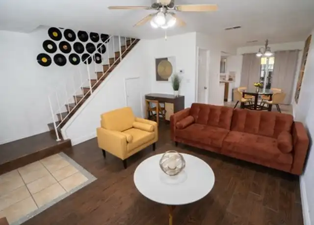 Property at 5138 E Ashlan Ave, Fresno, CA, 93727, 2 beds, 1.5 baths, [object Object]