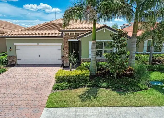 Property at 219 Maraviya Blvd, Nokomis, FL, 34275, 2 beds, 2 baths, [object Object]