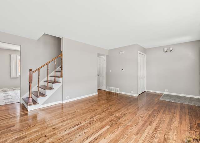 Photo of 897 W North Ave Unit A, Villa Park, IL 60181