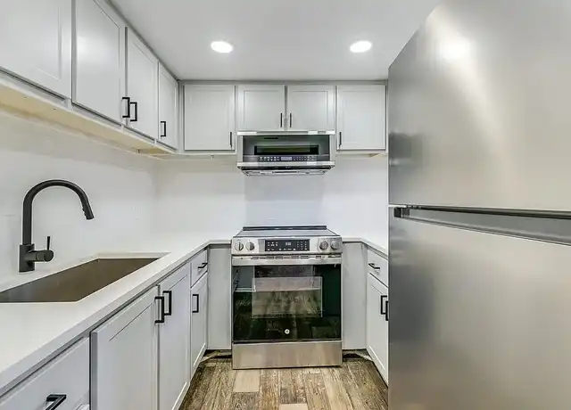 Property at The Place at Davis Islands - 411 Danube Ave, Tampa, FL, 33606, 1 bed, 1 bath, [object Object]