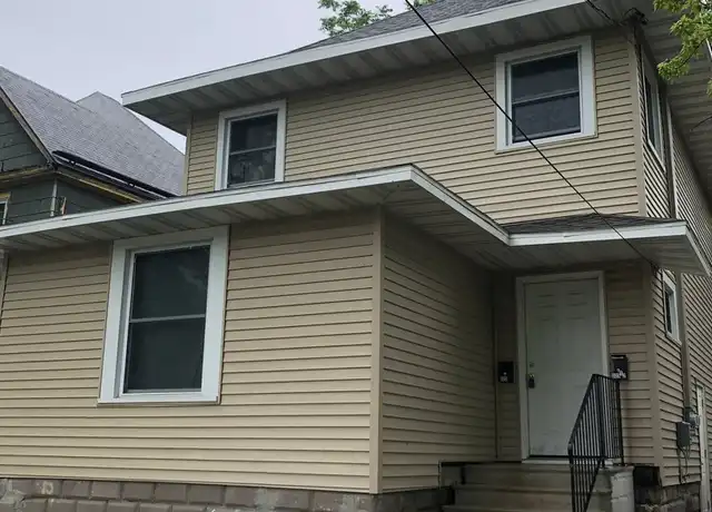 Property at 325 E 2nd St Unit 1/2, Waterloo, IA, 50703, 2 beds, 1 bath, [object Object]