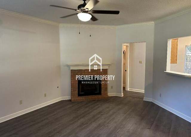Photo of 8516 Farmington Blvd, Germantown, TN 38139