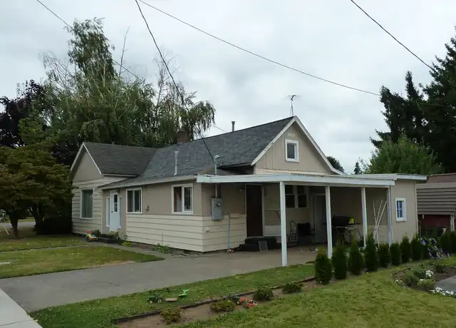 Property at 605 E Grover St, Lynden, WA, 98264, 3 beds, 1 bath, [object Object]