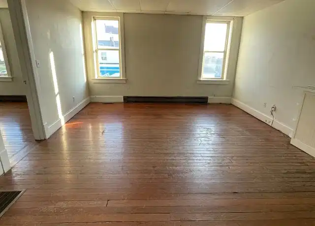 Property at 208 S Market St Unit A-04, Delphi, IN, 46923, 1 bed, 1 bath, [object Object]
