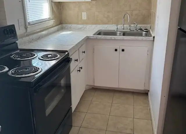 Property at 1307 County Home Rd Unit 1, Conover, NC, 28613, 1 bed, 1 bath, [object Object]