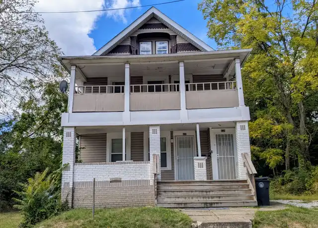 Property at 636 Fern St Unit 638, Akron, OH, 44307, 3 beds, 1 bath, [object Object]