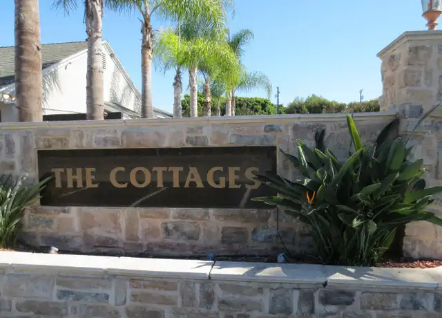 Property at 2560 Newport Blvd Unit 7, Costa Mesa, CA, 92627, 1 bed, 1 bath, [object Object]