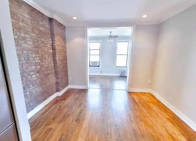 Property at 722 10th Ave Unit 4D, New York, NY, 10019, 2 beds, 1 bath, [object Object]