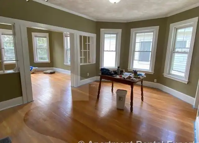 Property at 10 Usher Rd Unit 2, Medford, MA, 02155, 4 beds, 1 bath, [object Object]