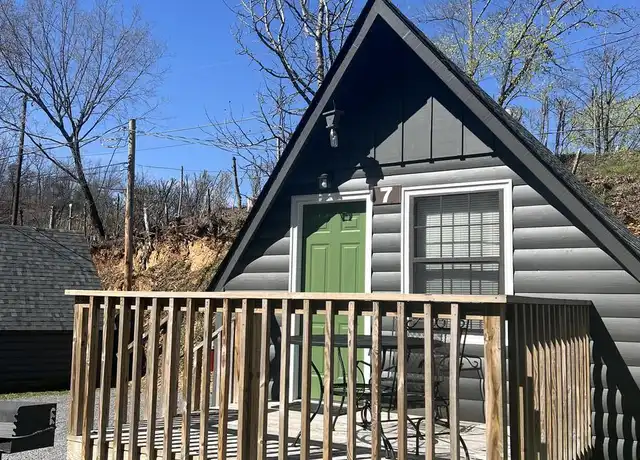 Property at 219 Spring Valley Rd, Pigeon Forge, TN, 37863, 1 bed, 1 bath, [object Object]