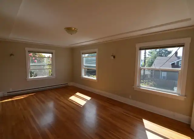 Property at 1402 Earnest S Brazill St Unit B, Tacoma, WA, 98405, 1 bed, 1 bath, [object Object]