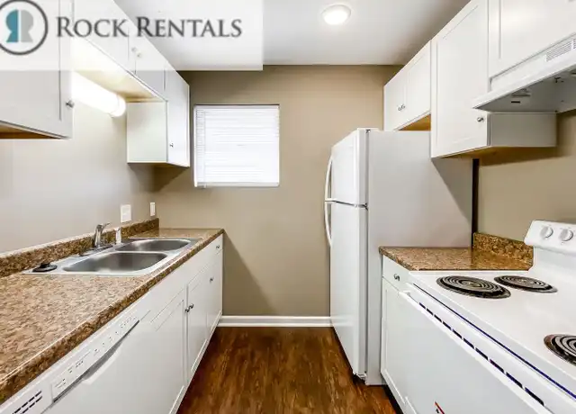 Property at 116 E 10th Ave Unit 16, Hutchinson, KS, 67501, 1 bed, 1 bath, [object Object]