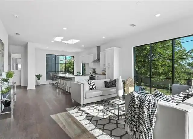 Property at 737 N Zang Blvd #101, Dallas, TX, 75208, 3 beds, 3.5 baths, [object Object]