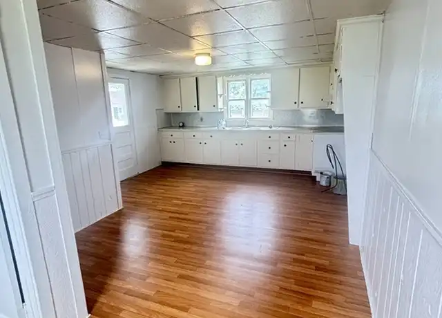 Property at 14 W Eby Rd, Leola, PA, 17540, 1 bed, 1 bath, [object Object]