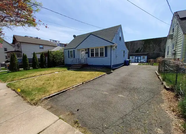 Property at 119 Lindegar St, Linden, NJ, 07036, 4 beds, 1 bath, [object Object]