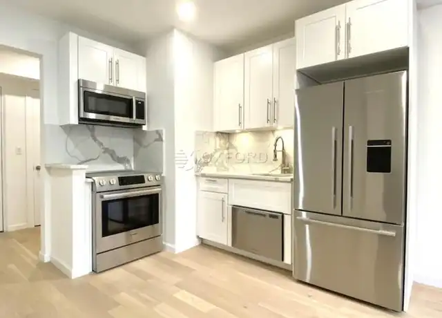 Property at 160 E 48th St Unit J, New York, NY, 10017, 2 beds, 2 baths, [object Object]