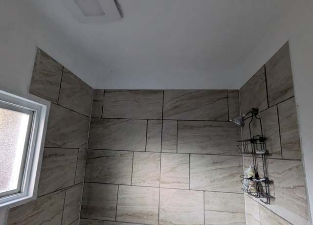Photo of 1212 W Railroad Ave, Shelton, WA 98584