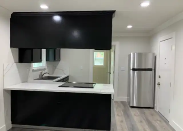 Property at 391 E Olive Ave Unit 4, Turlock, CA, 95380, 1 bed, 1 bath, [object Object]