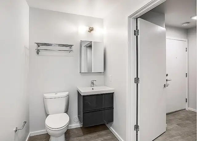 Photo of 1812 12th Ave, Seattle, WA 98122
