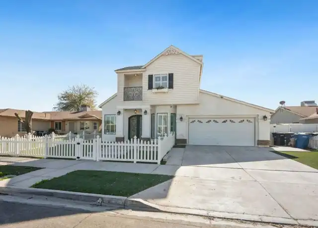 Property at 257 Driftwood Dr, El Centro, CA, 92243, 5 beds, 3 baths, [object Object]