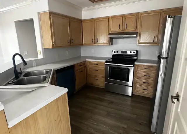 Property at 5510 N 15th St Unit 2, McAllen, TX, 78504, 2 beds, 2 baths, [object Object]