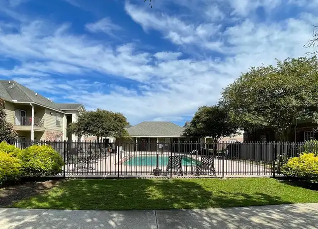 Property at Muriel Crossing Apartments - 11111 N Harrells Ferry Rd, Baton Rouge, LA, 70816, 1-2 bed, 1-2 bath, [object Object]