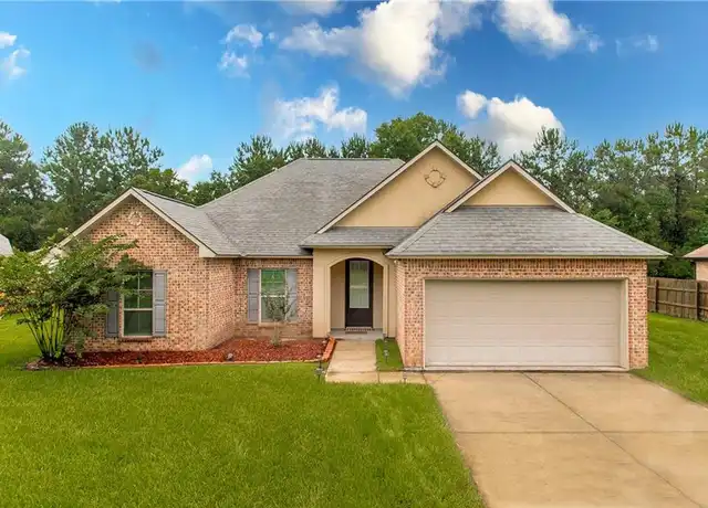 Property at 356 Coconut Palm Dr, Madisonville, LA, 70447, 4 beds, 2 baths, [object Object]
