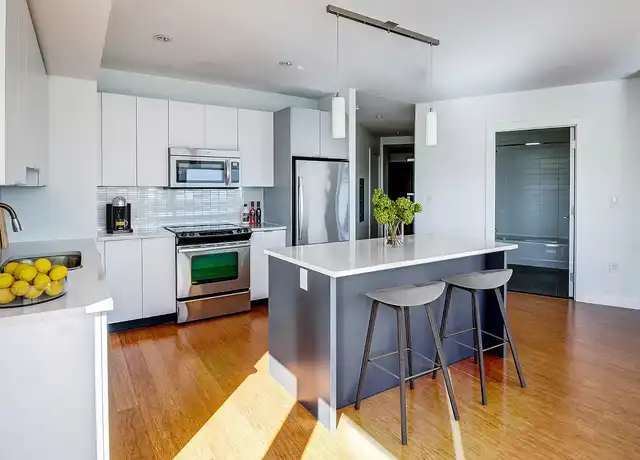 Property at Radian - 120 Kingston St, Boston, MA, 02111, 1-2 bed, 1-2 bath, [object Object]