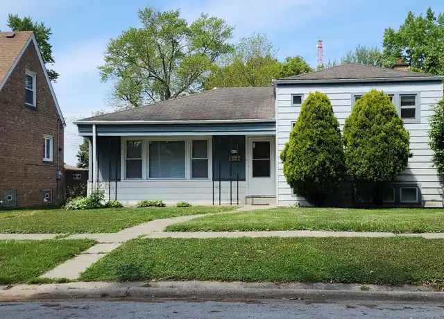 Property at 9716 Warren Ave, Oak Lawn, IL, 60453, 3 beds, 2 baths, [object Object]