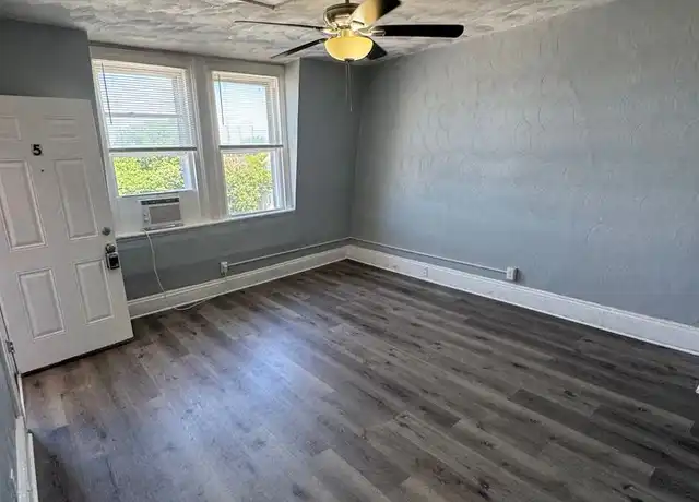 Property at 516 Dinwiddie St Unit 05, Norfolk, VA, 23523, 1 bed, 1 bath, [object Object]