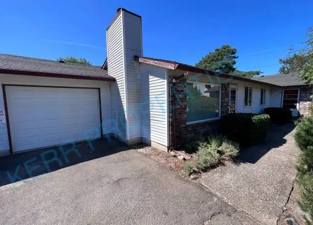 Property at 29 SE 134th Pl, Portland, OR, 97233, 3 beds, 2 baths, [object Object]