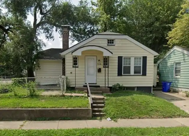 Property at 609 W Cushing St, Decatur, IL, 62526, 3 beds, 1 bath, [object Object]