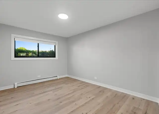 Property at Maple Grove Apartments - Luxury and Convenience in Mundelein! - 300 W Maple Ave, Mundelein, IL, 60060, 2 beds, 1-1.5 bath, [object Object]