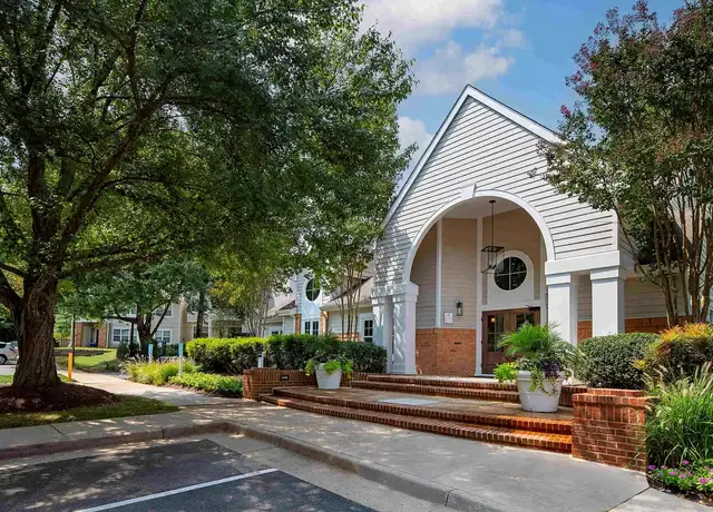 Photo of 11555 Olde Tiverton Cir, Reston, VA 20194