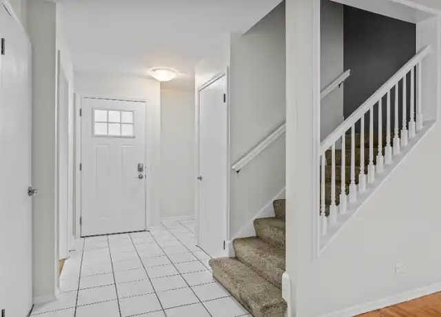 Property at 2502 Green Bay Rd Unit 2502, Highland Park, IL, 60035, 3 beds, 2.5 baths, [object Object]